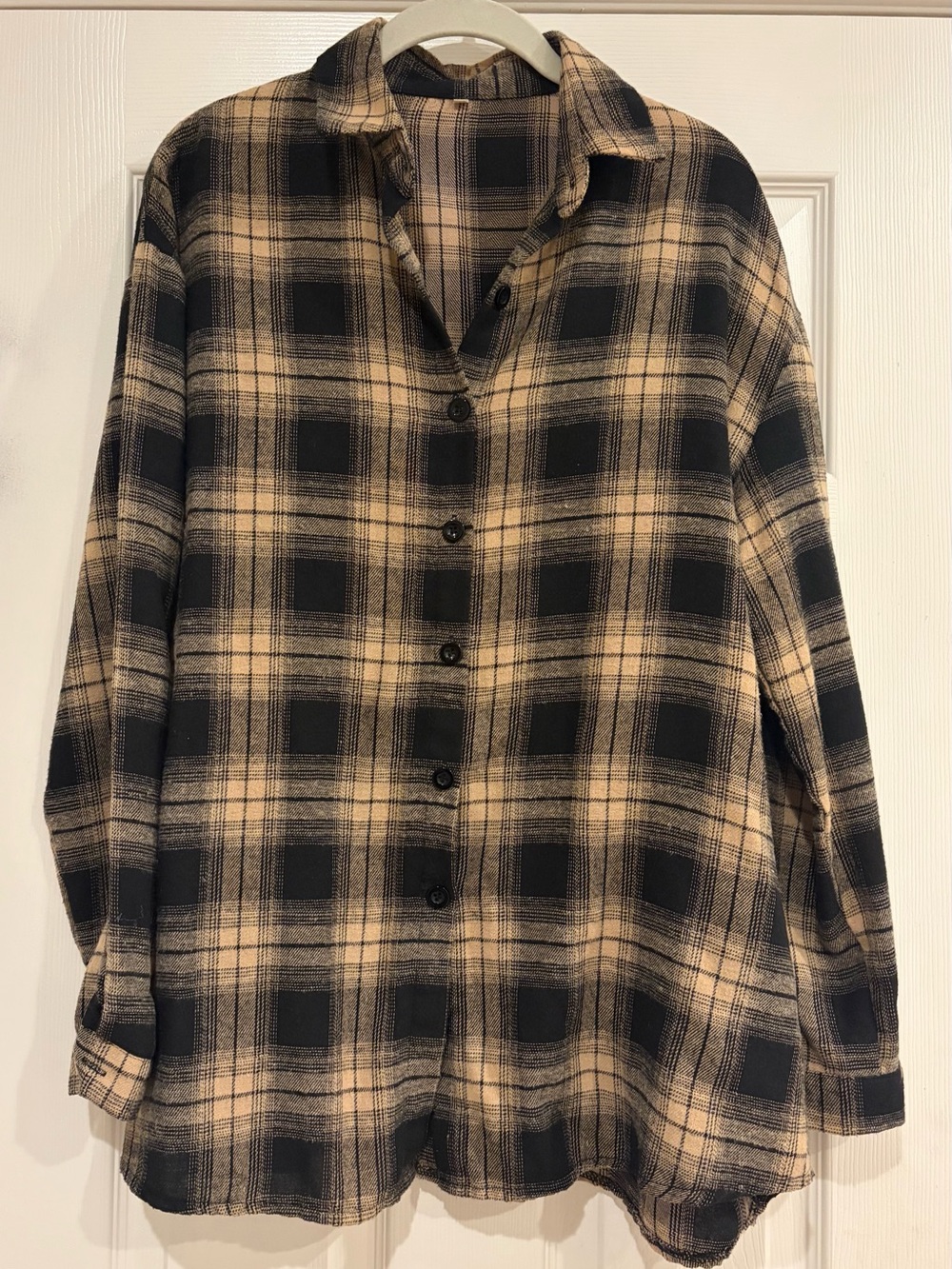 Oversized Plaid Button-Down Shirt - Picture 2 of 8